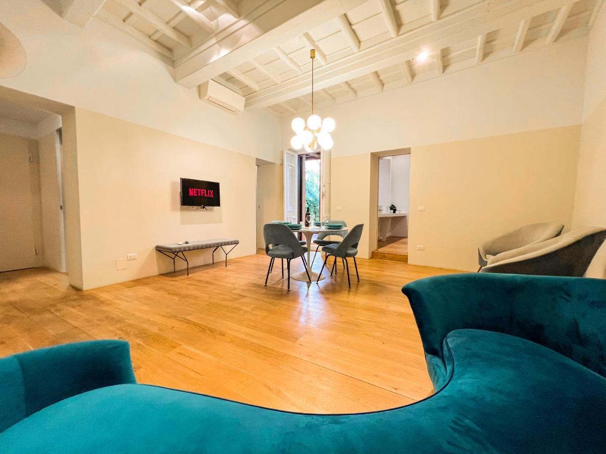 Apartment Luxury House & Secret Garden - Strategic Location, 100m To Metro B Rome